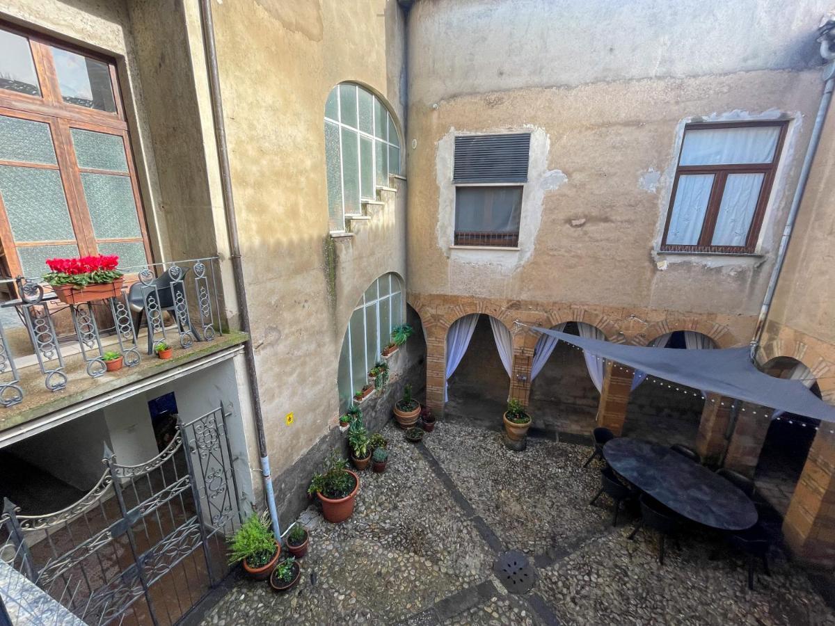 Orvieto: Spacious 3br 3ba With Balcony & Patio *